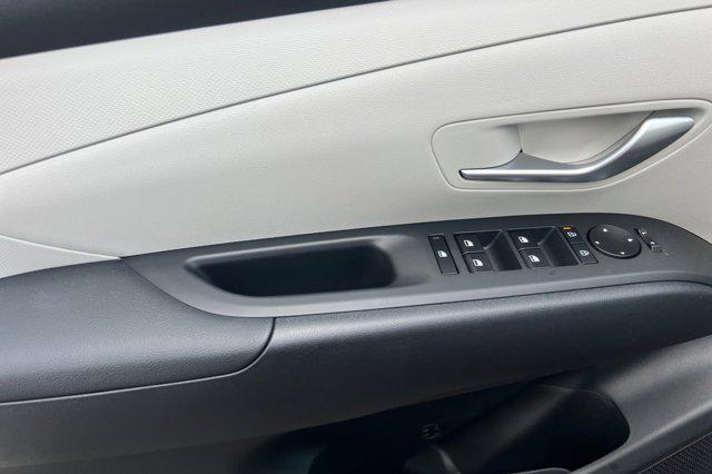 2025 Hyundai Tucson Hybrid photo 6