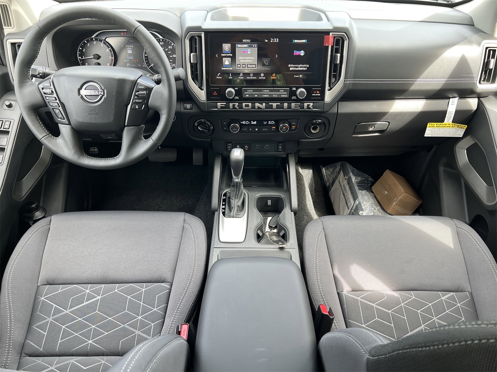 2025 Nissan Frontier SV photo 2