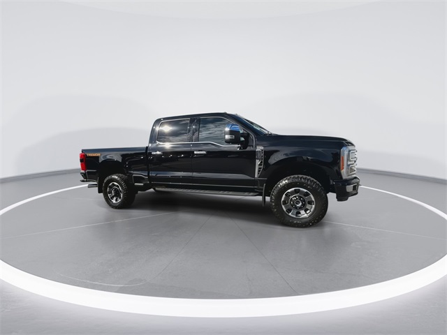 2023 Ford F-250 photo 2