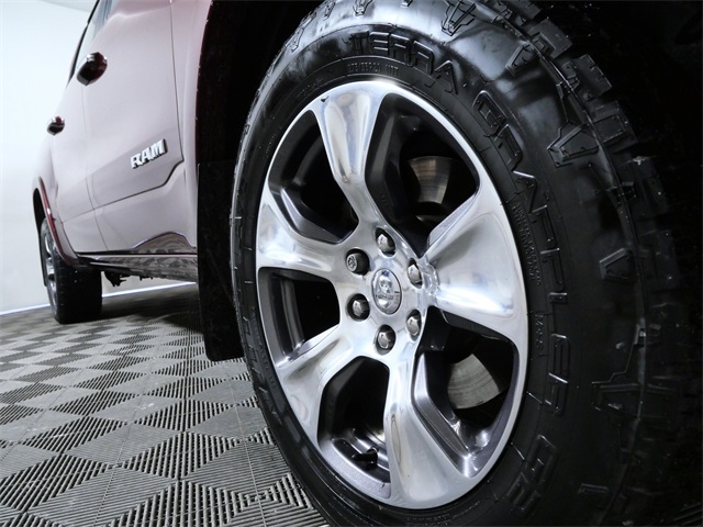 Used 2019 RAM Ram 1500 Pickup Laramie with VIN 1C6SRFJT2KN517596 for sale in Apple Valley, Minnesota