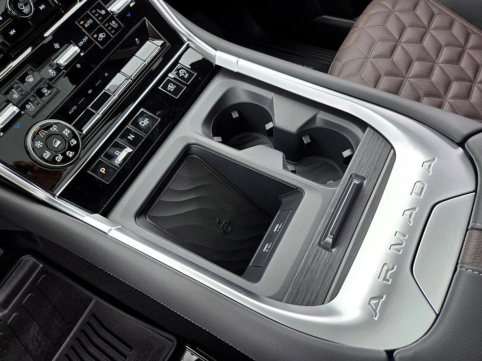 2025 Nissan Armada Platinum Reserve photo 14