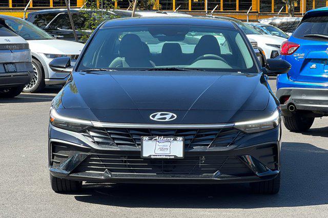 2025 Hyundai Elantra Hybrid SEL Sport photo 3