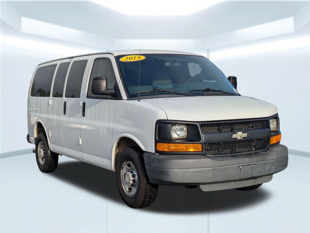 2015 Chevrolet Express 2500 Work Van photo 4