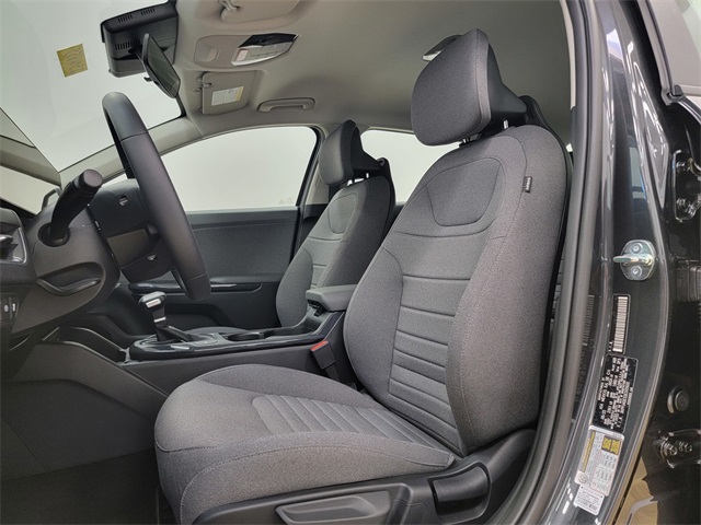 2025 Kia K4 EX photo 13