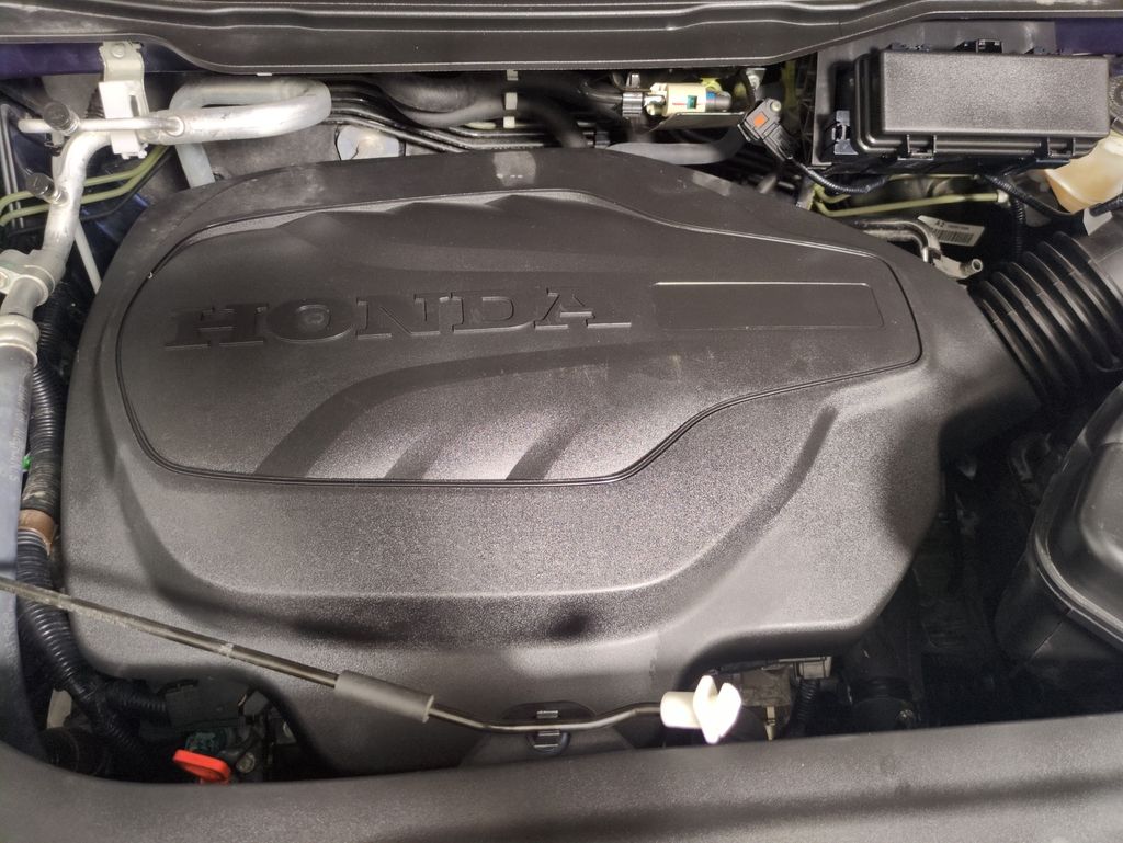 2021 Honda Ridgeline RTL photo 18
