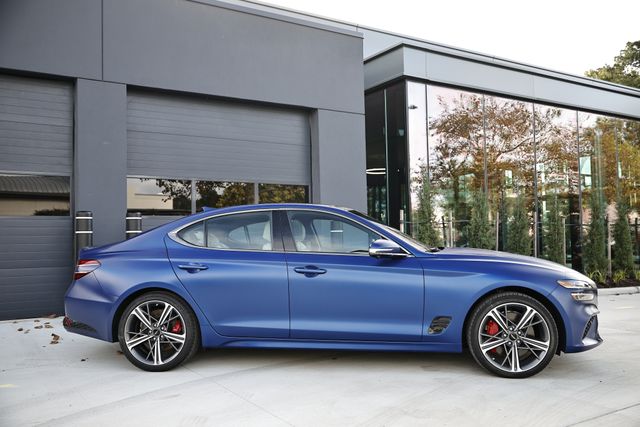 2025 Genesis G70 3.3T Sport Advanced photo 3
