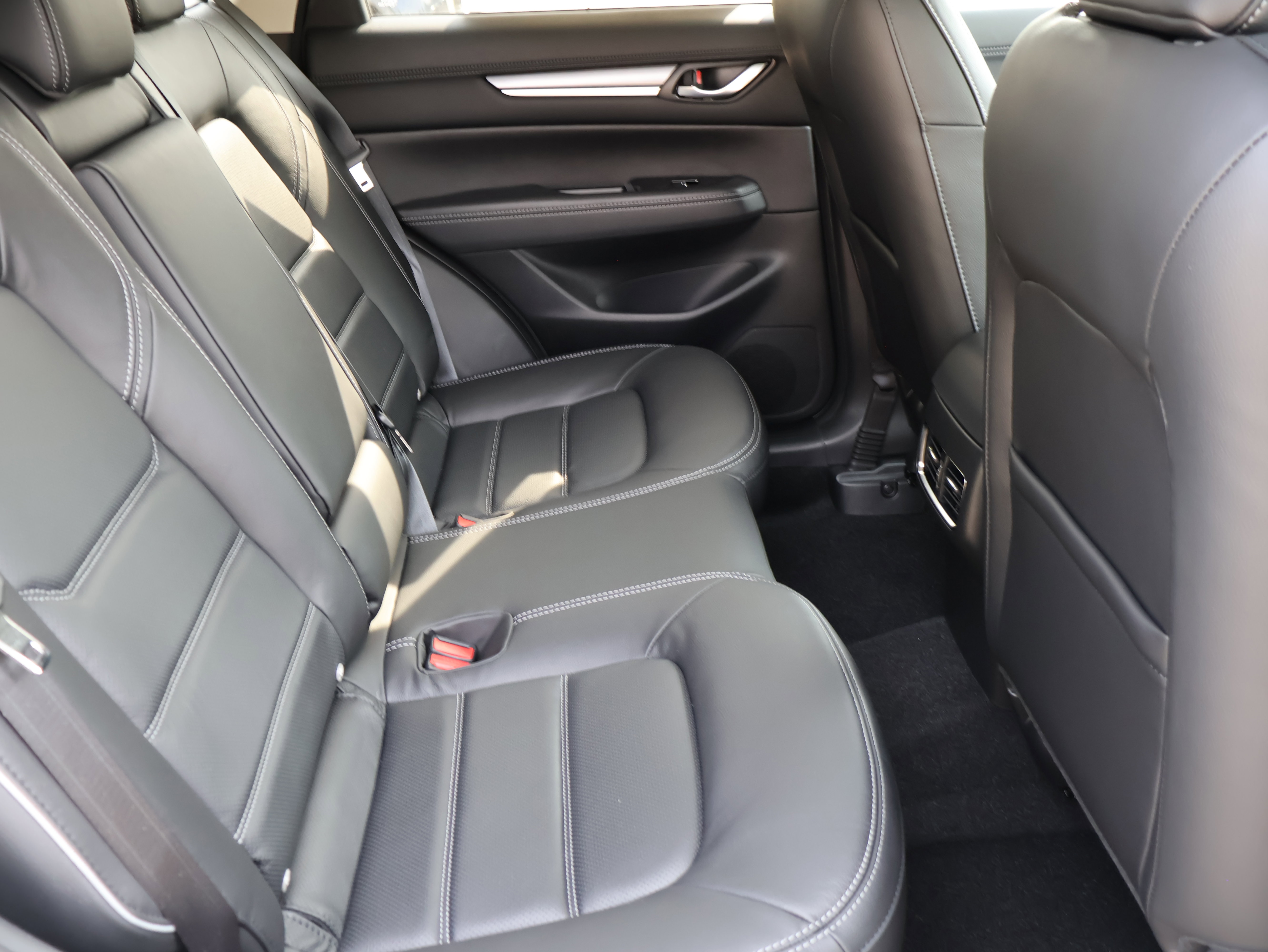 2025 Mazda CX-5 2.5 Premium Plus photo 10
