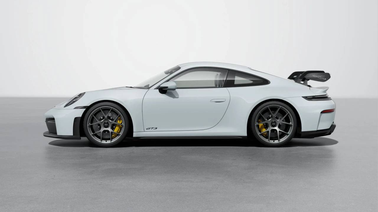 2026 Porsche 911 GT3 Touring photo 2