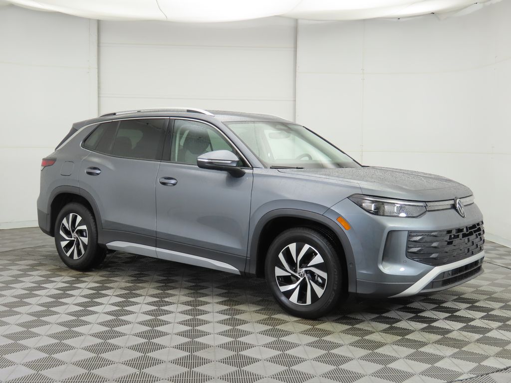 2026 Volkswagen Tiguan S photo 2