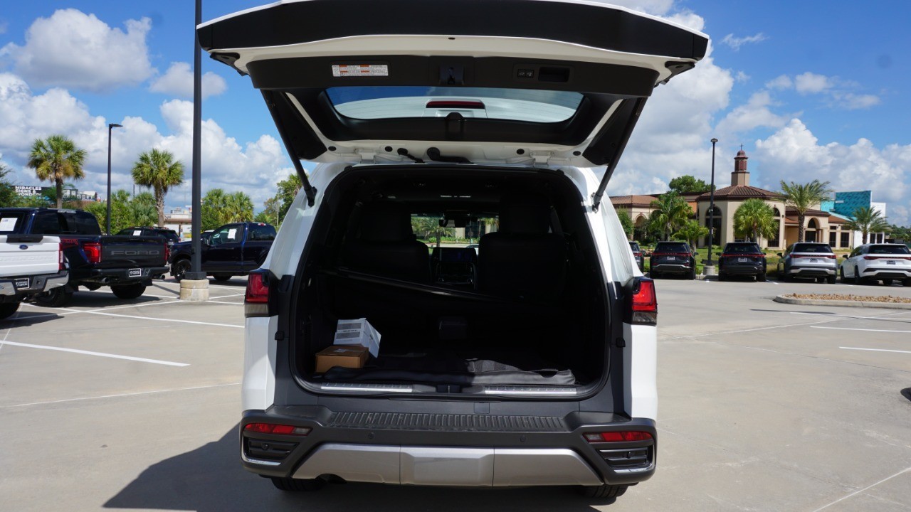 2023 Lexus LX 600 Ultra Luxury photo 37