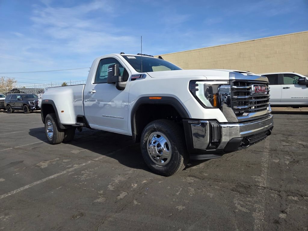 2026 GMC Sierra 3500HD SLE's photo