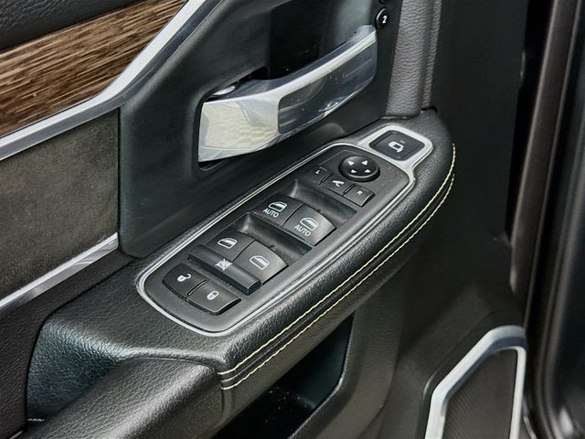 2020 Ram 2500 Laramie photo 18