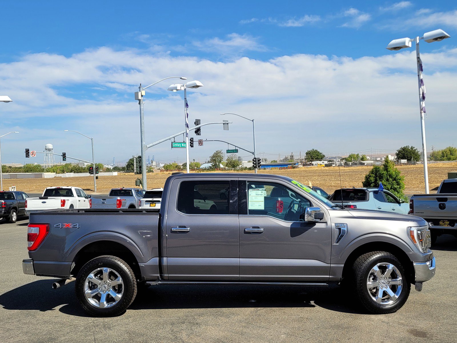 2023 Ford F-150 Lariat photo 3