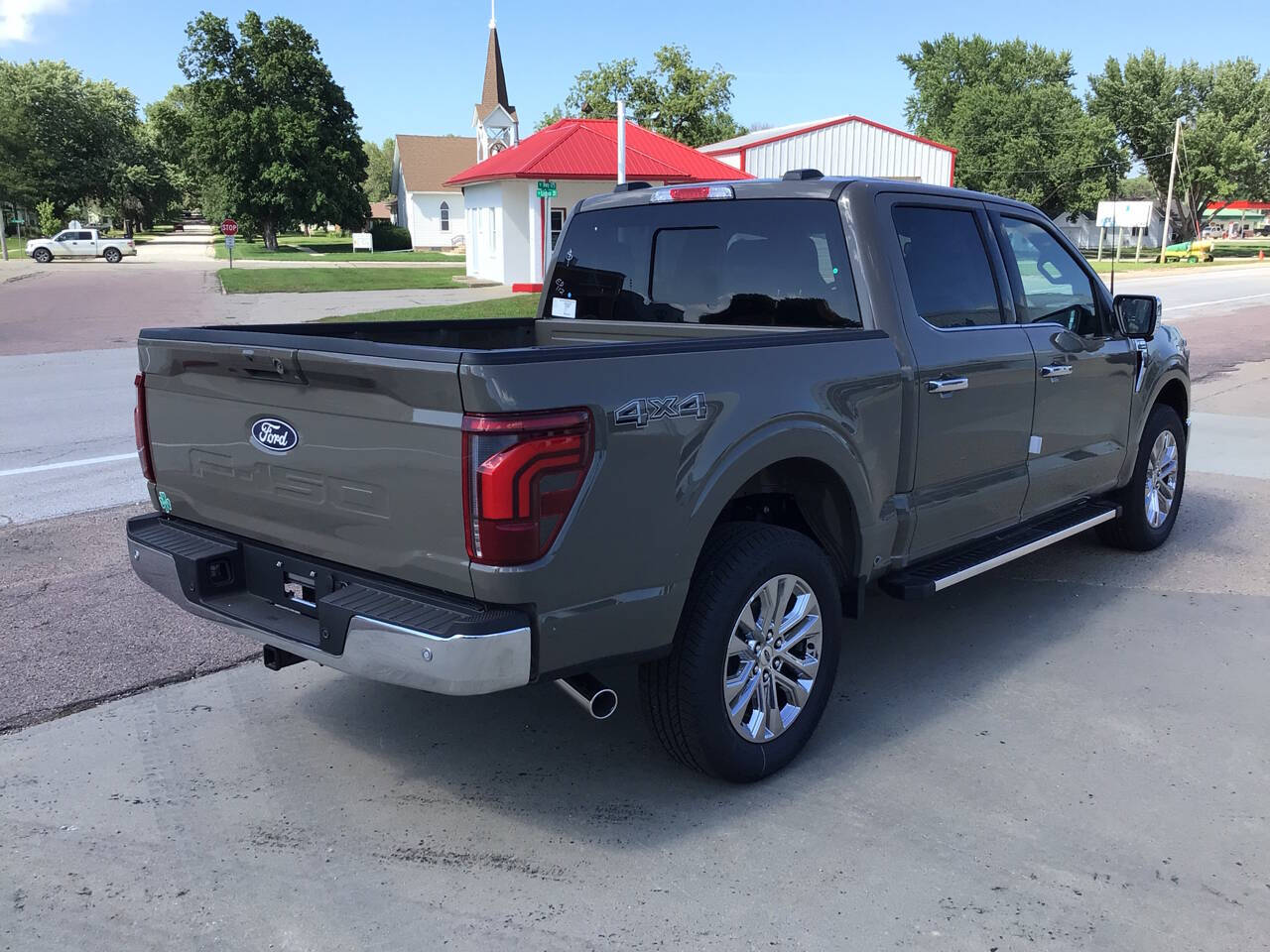 2025 Ford F-150 Lariat photo 5
