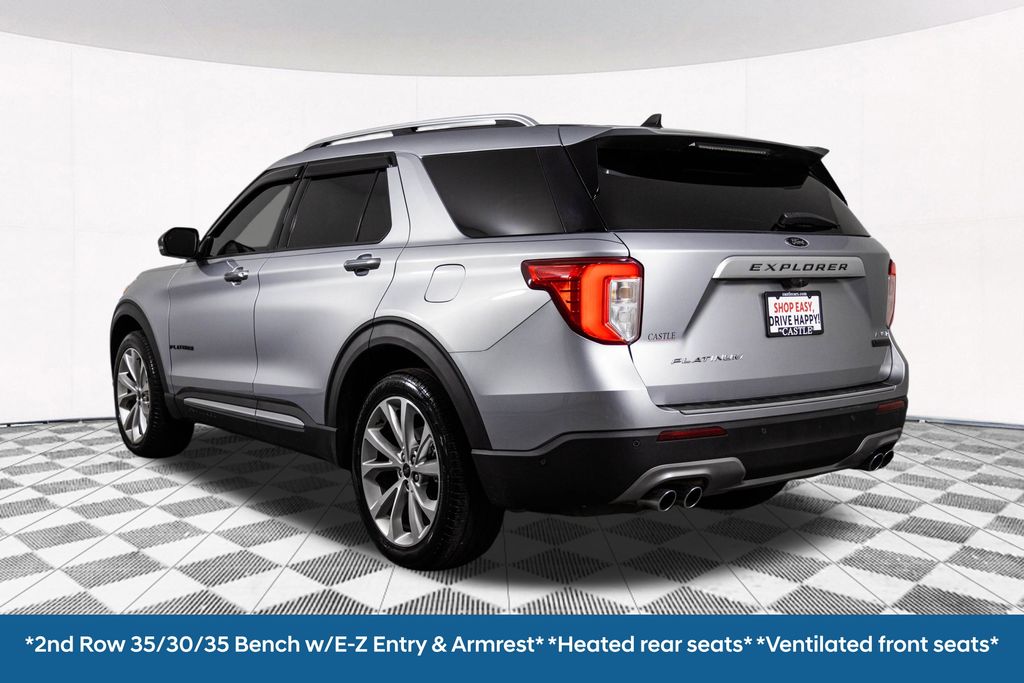 2022 Ford Explorer Platinum photo 4