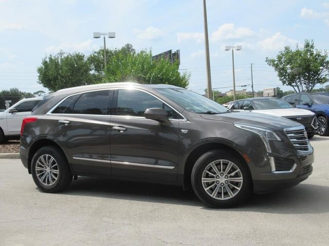 2019 Cadillac XT5 Luxury photo 2