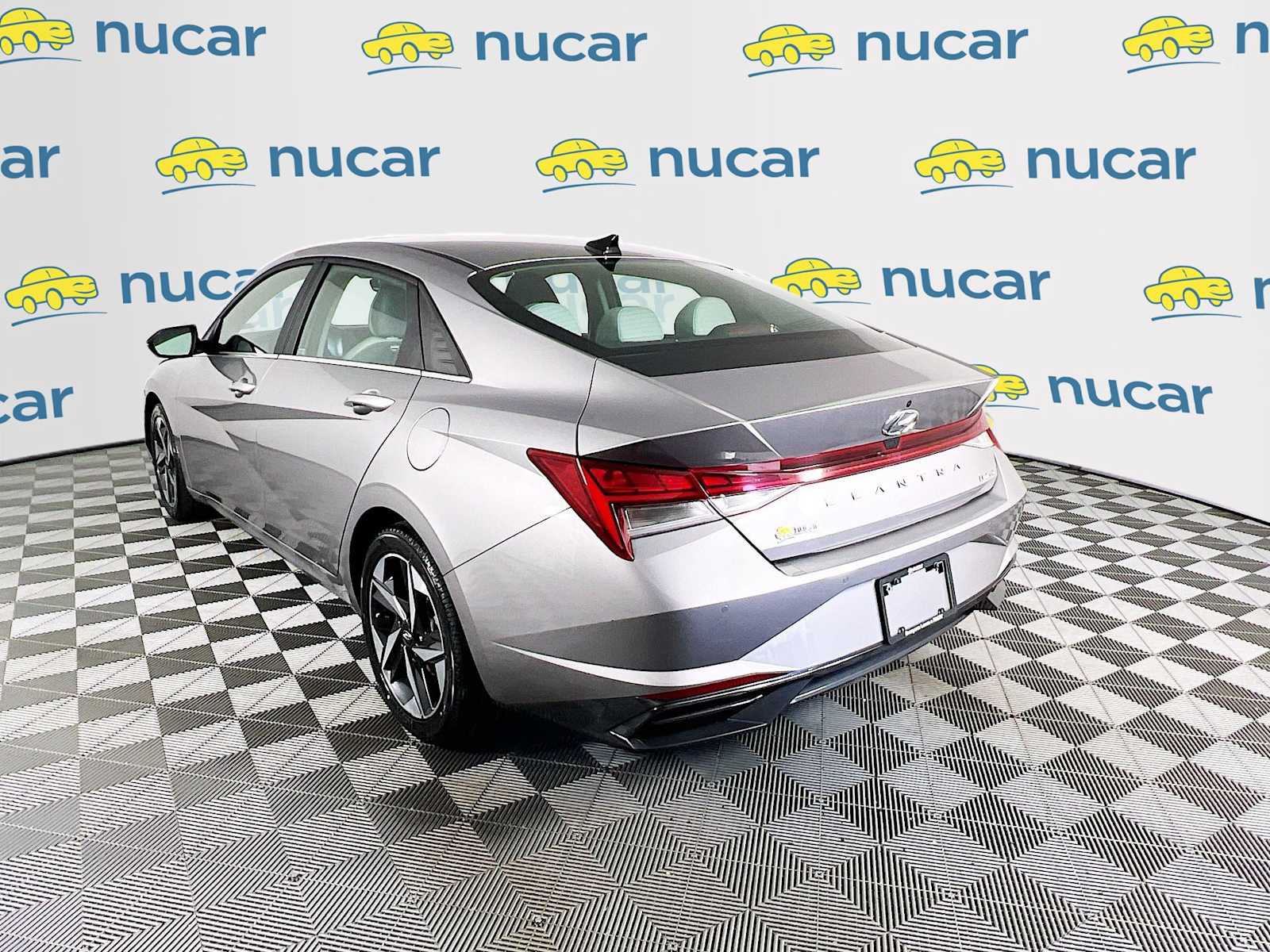 2023 Hyundai Elantra Limited photo 3