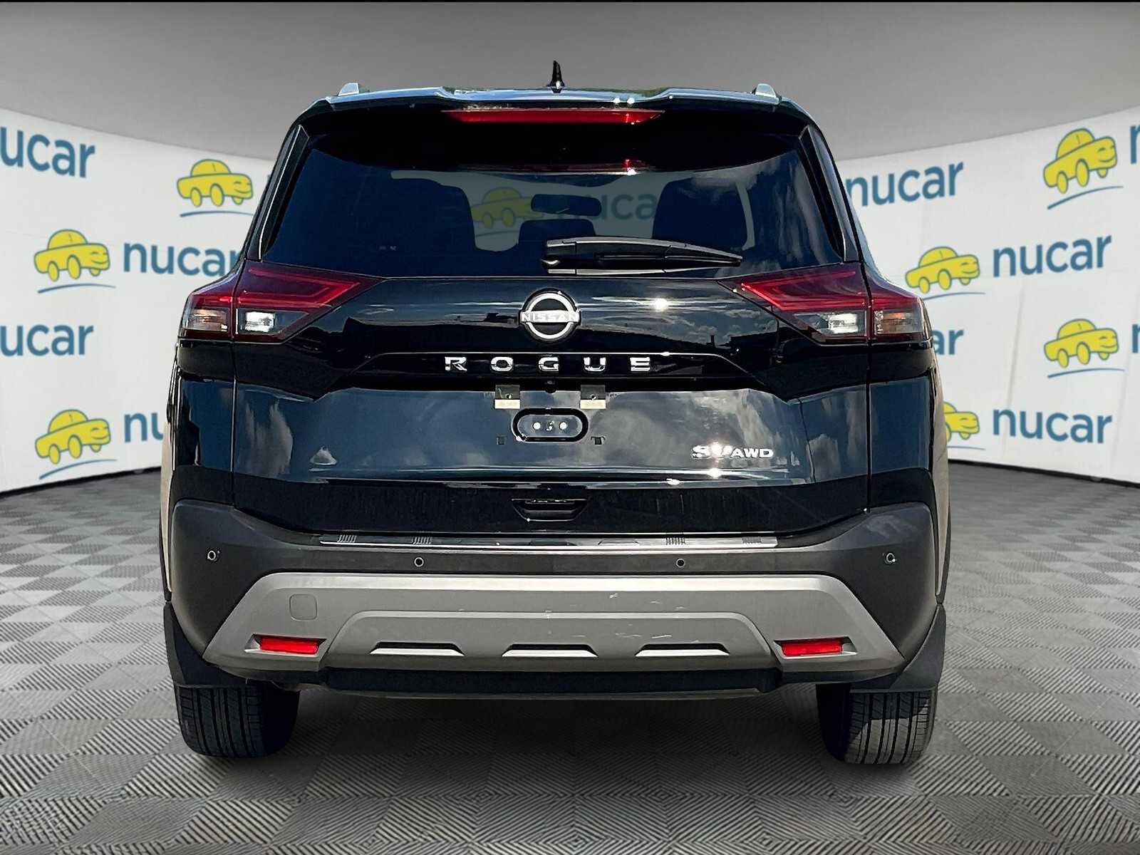 2022 Nissan Rogue SV photo 5