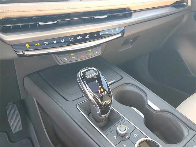 2024 Cadillac XT4 Premium Luxury photo 16