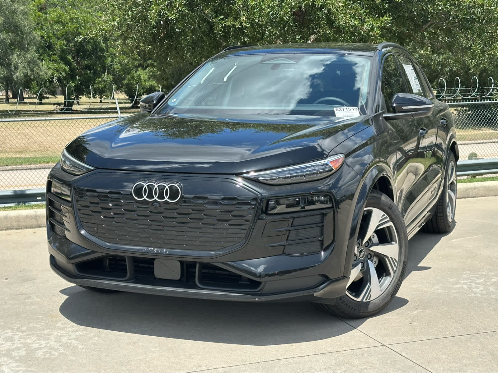 2025 Audi Q6 e-tron Prestige