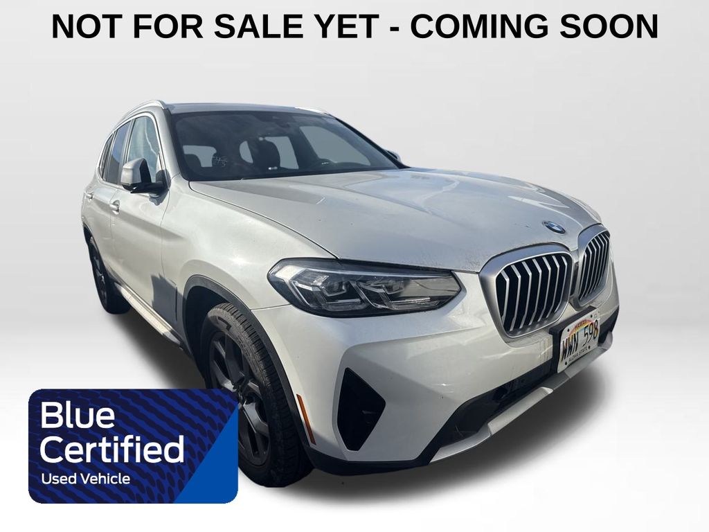2023 BMW X3 30i's photo