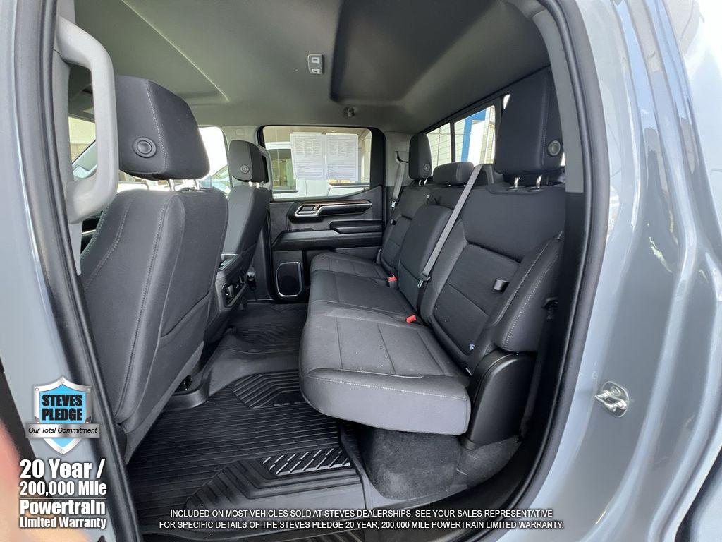 2025 Chevrolet Silverado 1500 RST photo 28