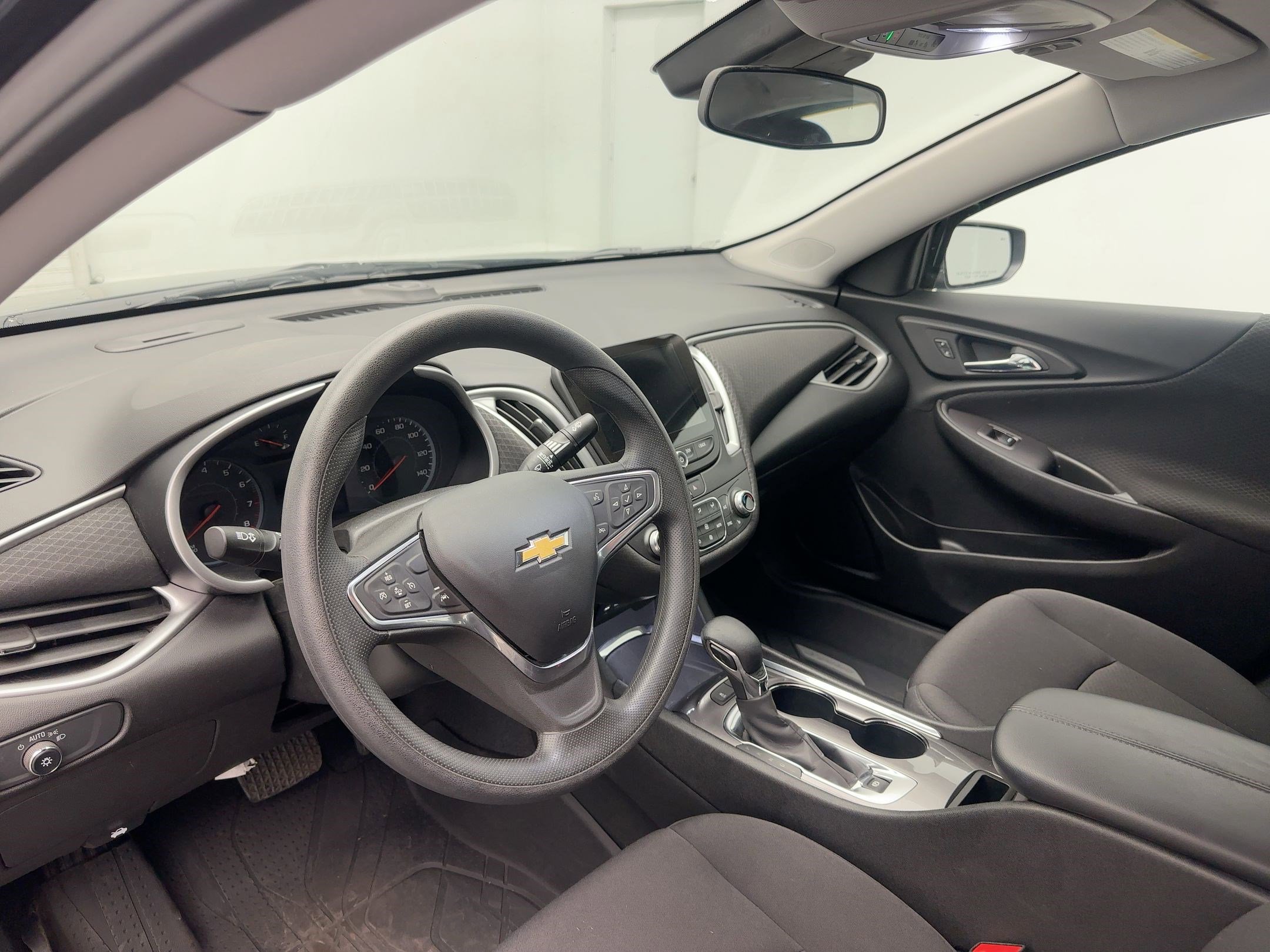 2022 Chevrolet Malibu 1LT photo 3