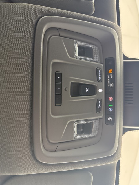 2022 Chevrolet Silverado 1500 RST photo 14