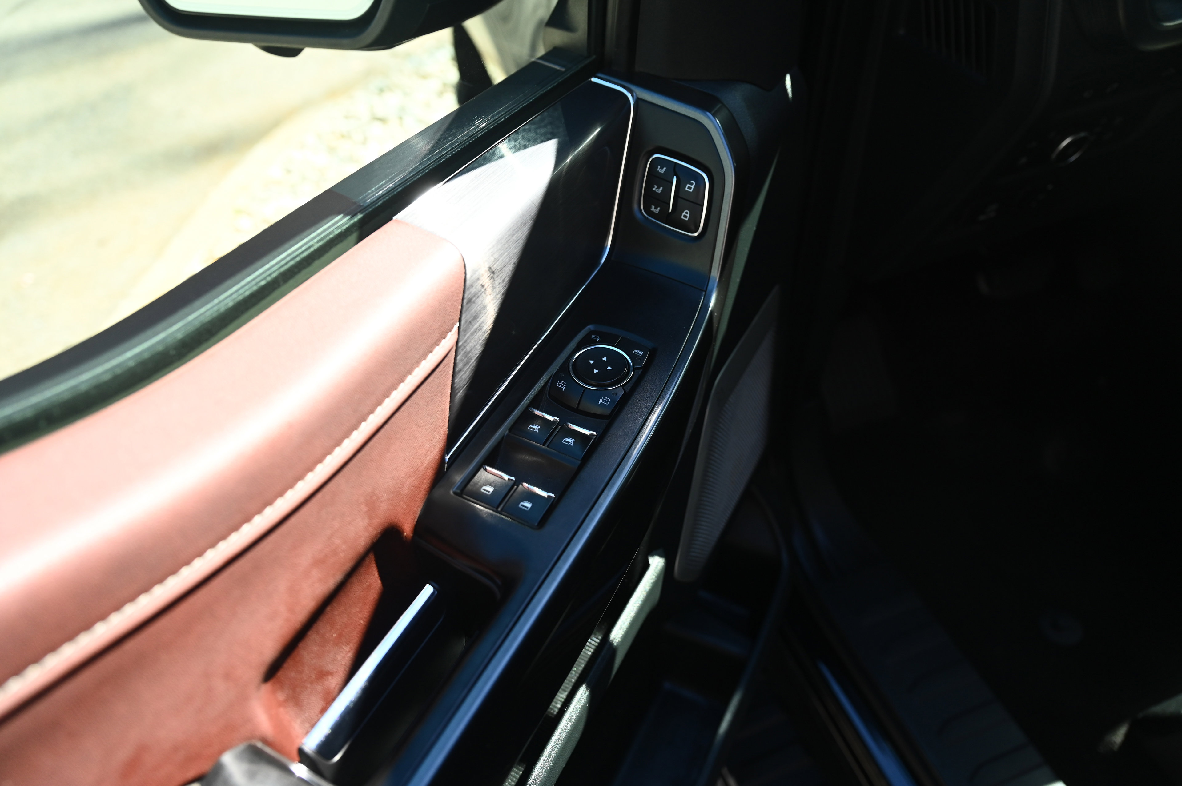 2021 Ford F-150 Lariat photo 10