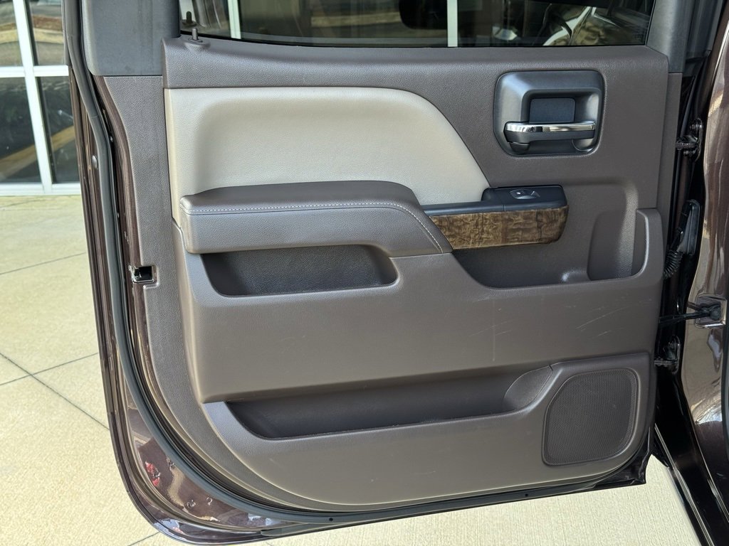 2016 Chevrolet Silverado 1500 LT photo 18