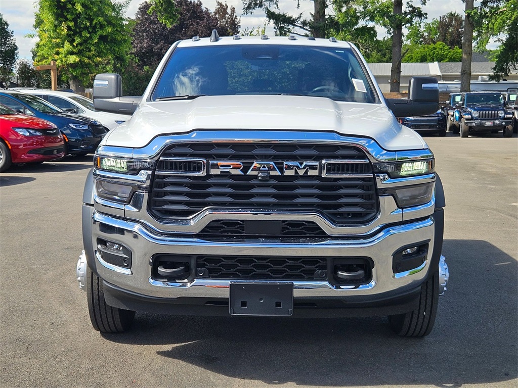 2025 Ram 5500 photo 2