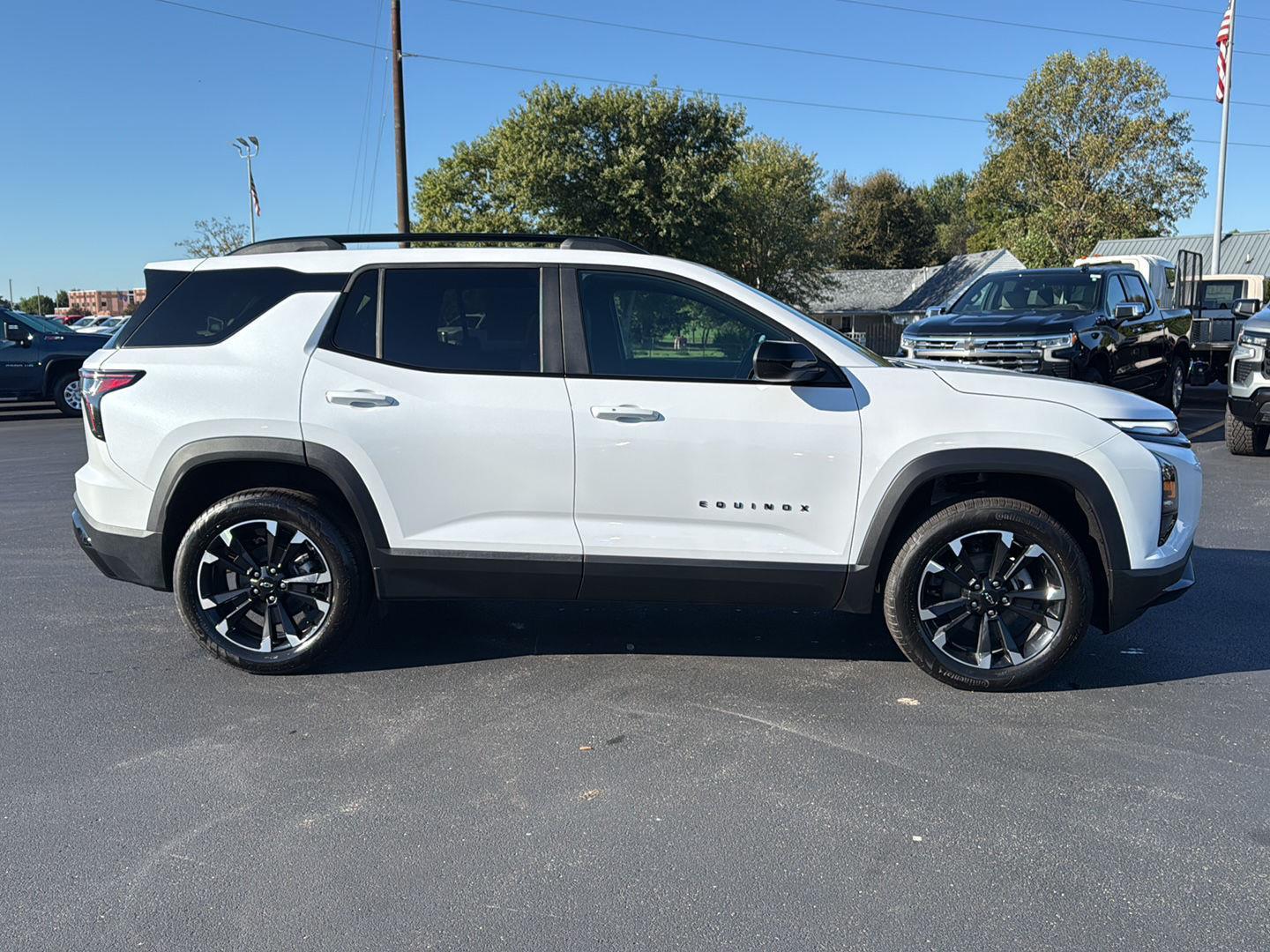 2026 Chevrolet Equinox RS photo 4