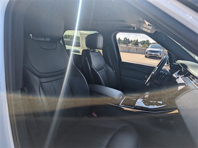 2024 Land Rover Range Rover Sport P400 Dynamic SE photo 9