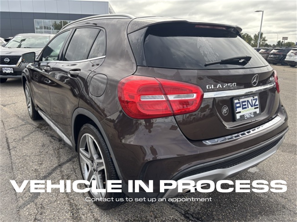 2015 Mercedes Benz GLA 250 4MATIC photo 2