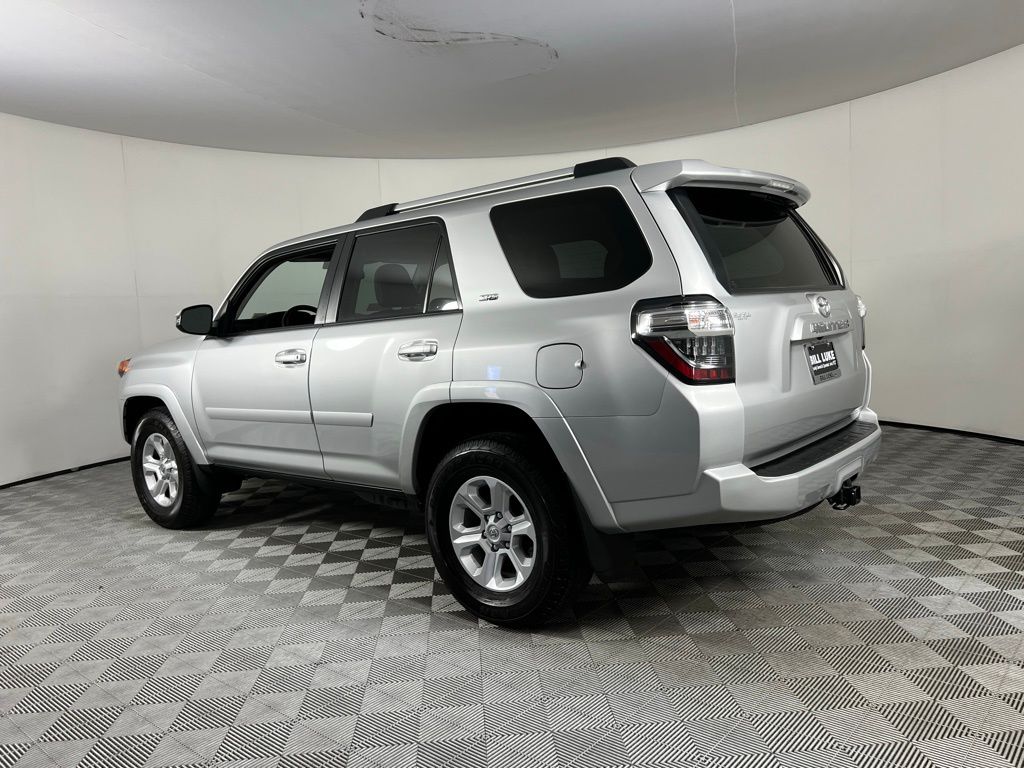 2023 Toyota 4Runner SR5 Premium photo 3