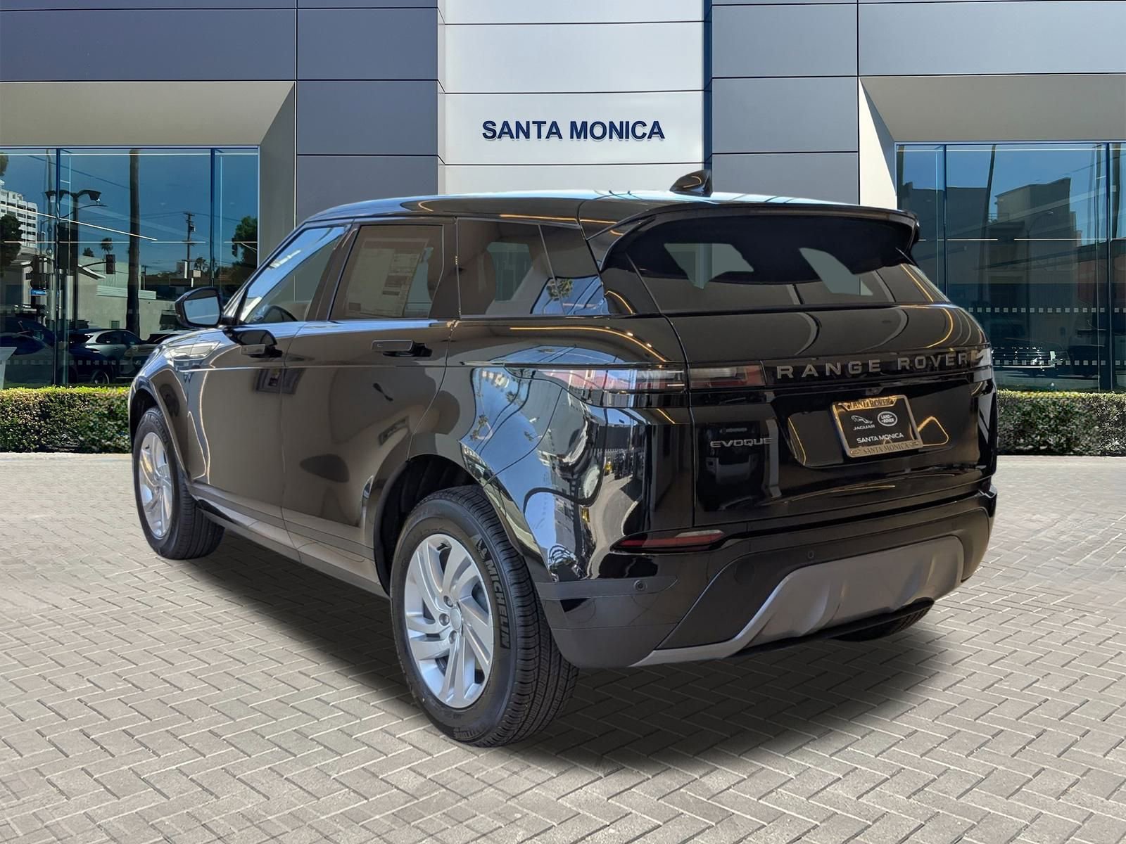2026 Land Rover Range Rover Evoque S photo 8