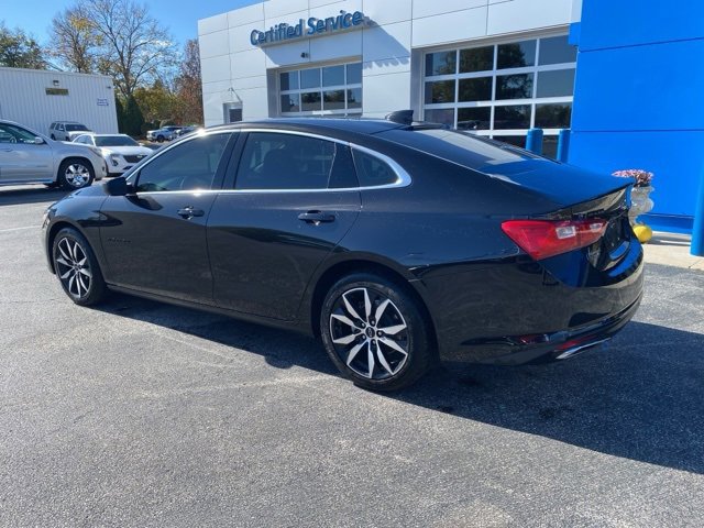 2024 Chevrolet Malibu RS photo 2