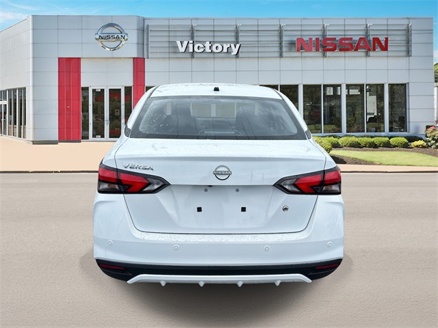 2025 Nissan Versa S photo 4