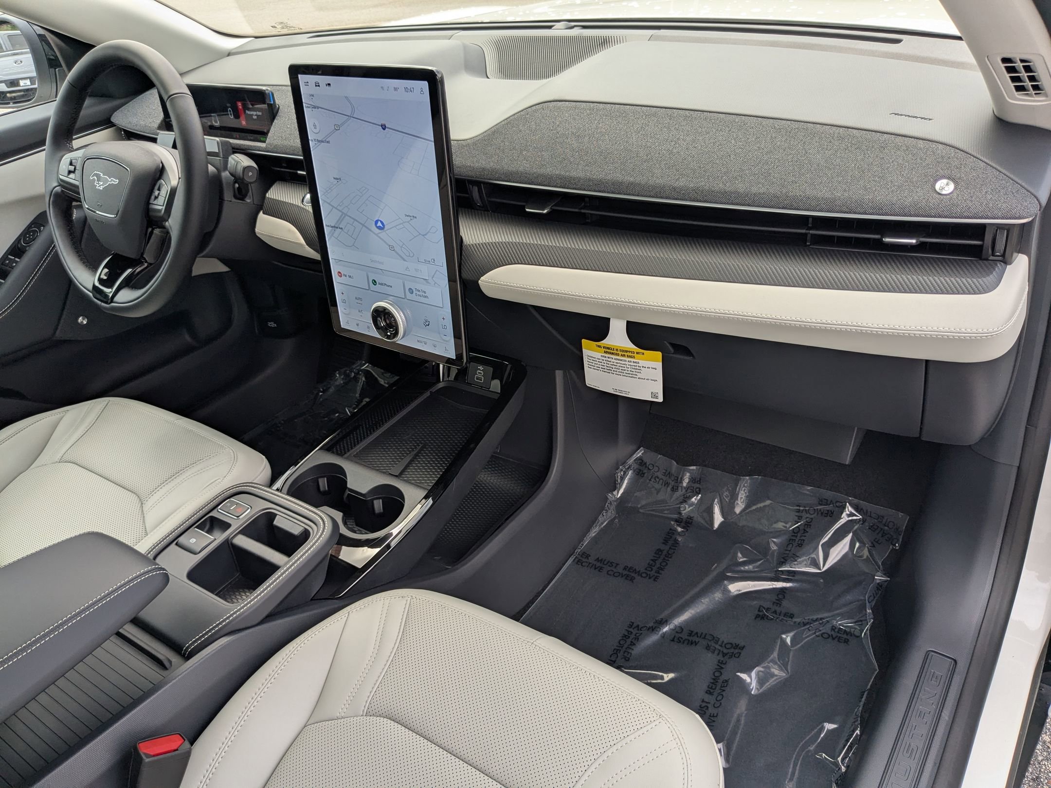 2025 Ford Mustang Mach-E Premium photo 31