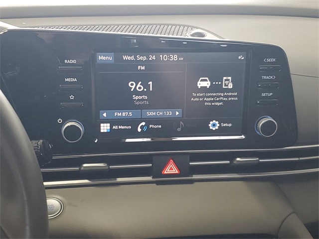 2022 Hyundai Elantra SEL Convenience photo 16