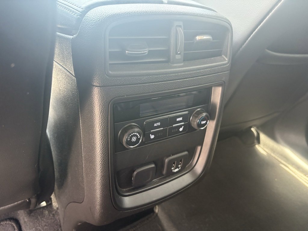 2019 Buick Envision Essence photo 18