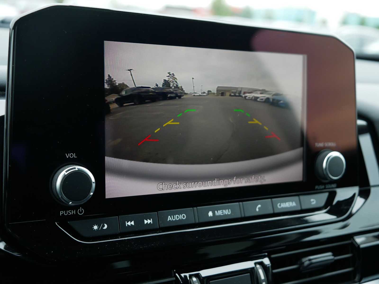 2023 Nissan Pathfinder SV photo 25