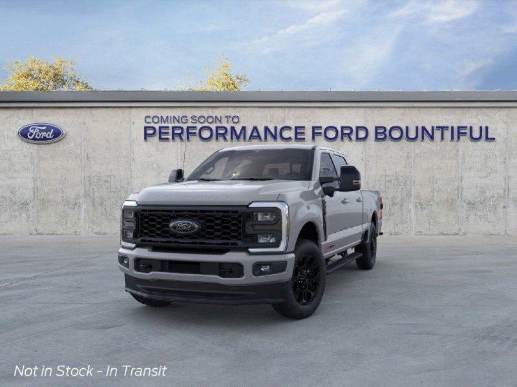 2025 Ford F-350 Lariat photo 2