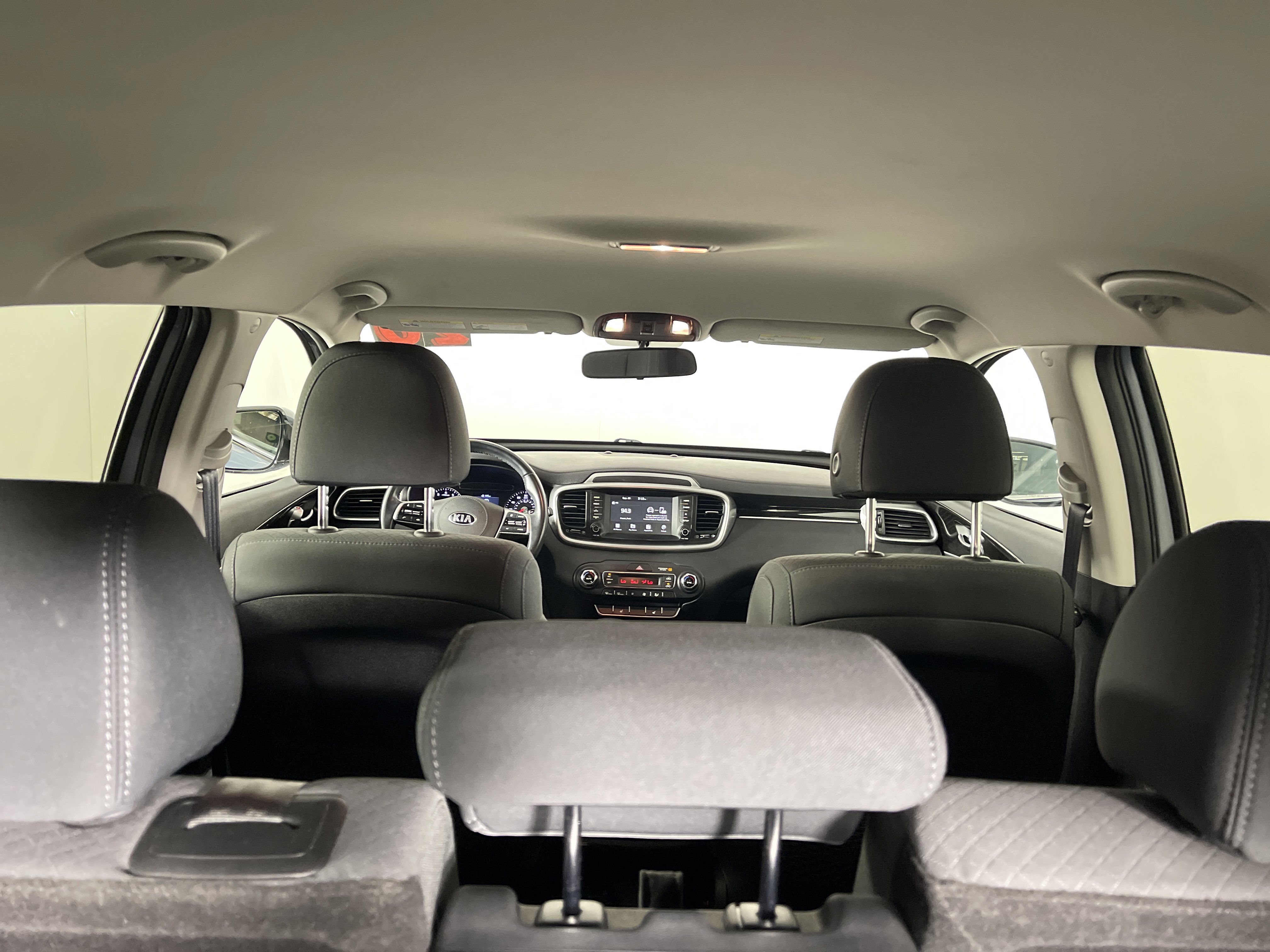 2020 Kia Sorento LX photo 4