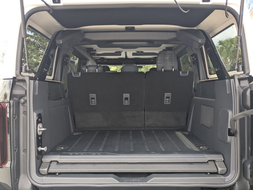 2025 Ford Bronco Heritage First Edition photo 13