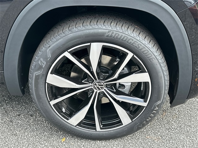 2026 Volkswagen Atlas SEL Premium R-Line photo 10