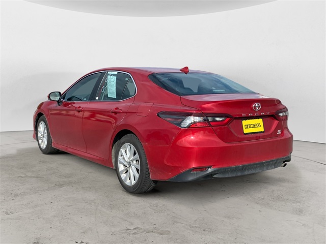 2023 Toyota Camry LE photo 3
