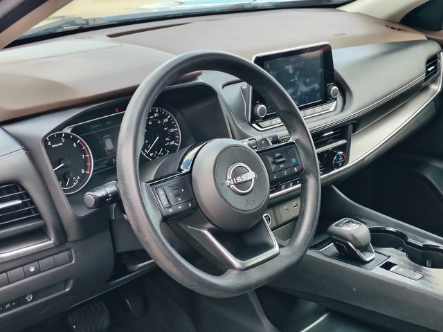 2023 Nissan Rogue SV photo 4