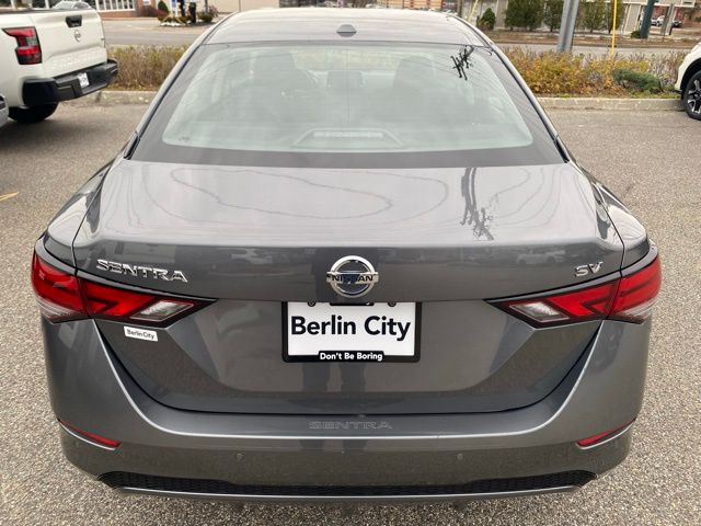 2022 Nissan Sentra SV photo 4