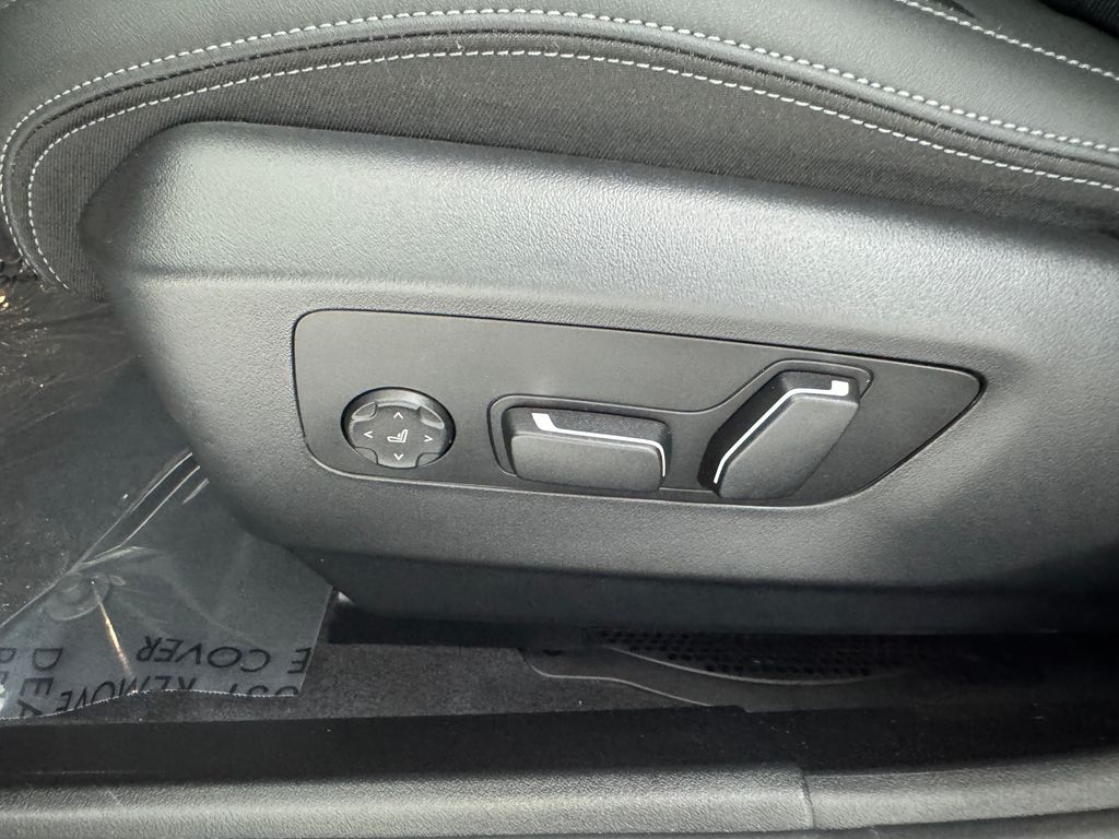 2025 Bmw 540i xDrive photo 25